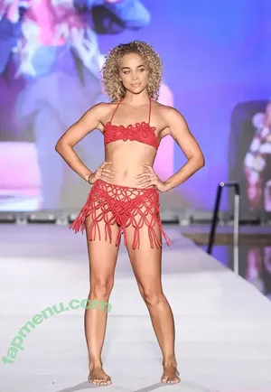 Jasmine Sanders / Golden Barbie / golden_barbie / goldenbarbie / jasminesanders nude photo #0525