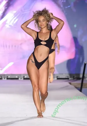 Jasmine Sanders / Golden Barbie / golden_barbie / goldenbarbie / jasminesanders nude photo #0527