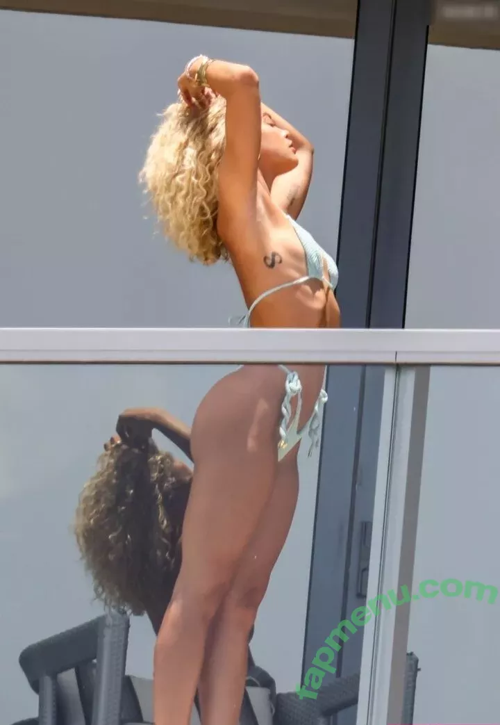 Jasmine Sanders nude photo #0325 (Golden Barbie / golden_barbie / goldenbarbie / jasminesanders)