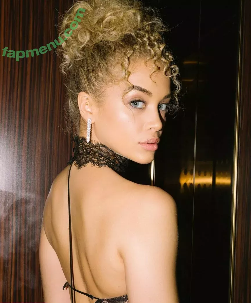 Jasmine Sanders nude photo #0327 (Golden Barbie / golden_barbie / goldenbarbie / jasminesanders)