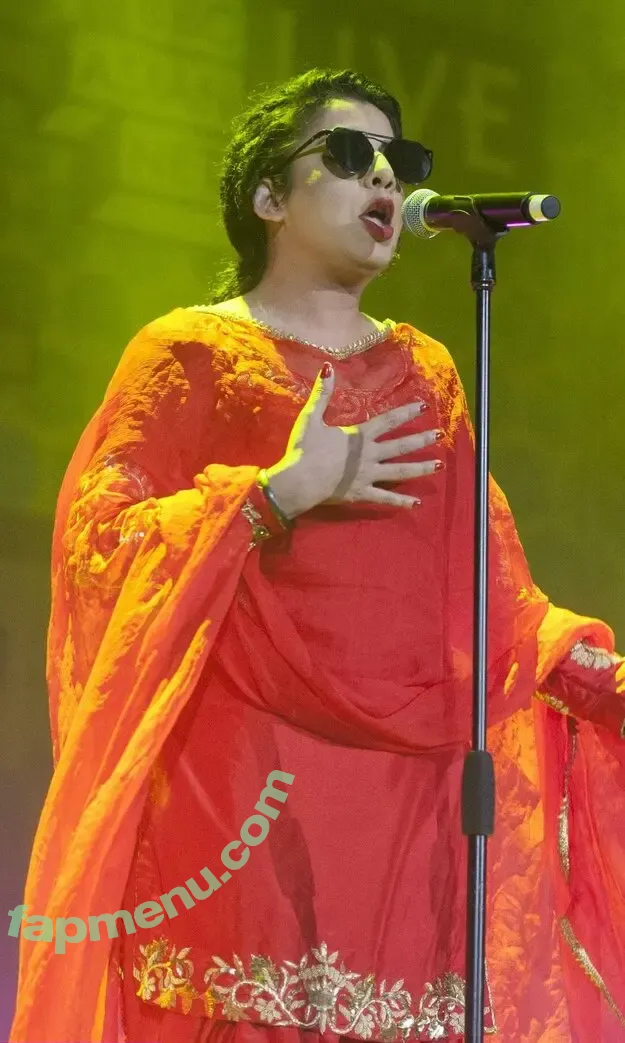 Jasmine Sandlas nude photo #0006 (Jasmine Sandlas)