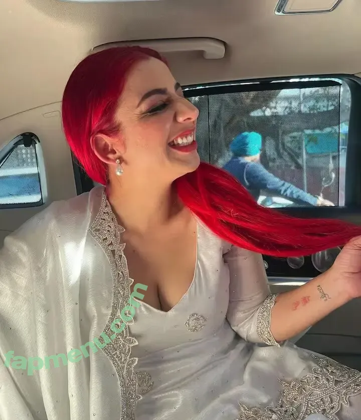 Jasmine Sandlas nude photo #0007 (Jasmine Sandlas)