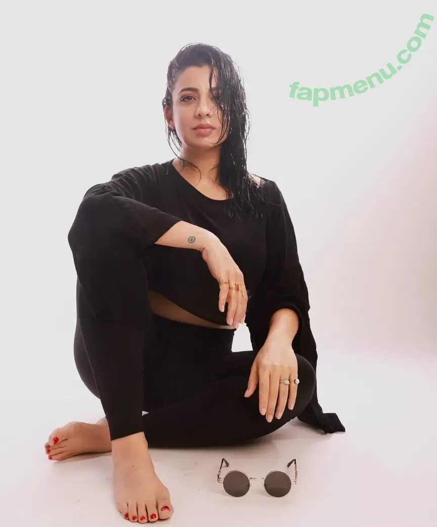 Jasmine Sandlas nude photo #0012 (Jasmine Sandlas)