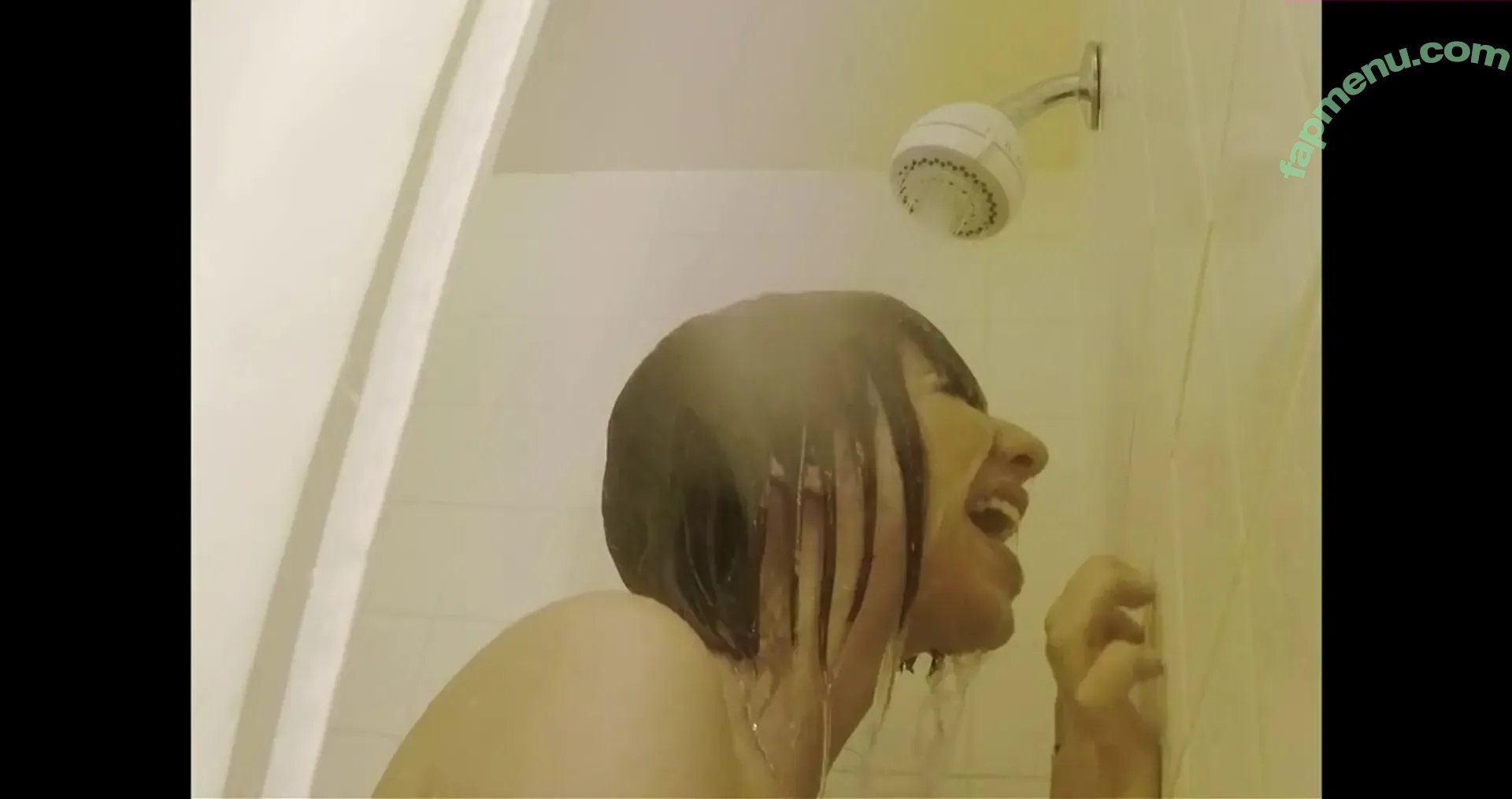 Jasmine Sandlas nude photo #0013 (Jasmine Sandlas)