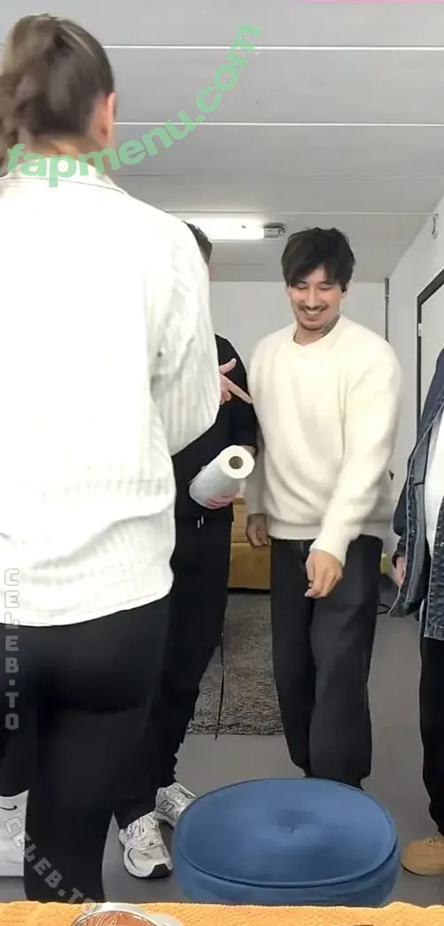 JasminGnu nude photo #0277 (gnu_live)