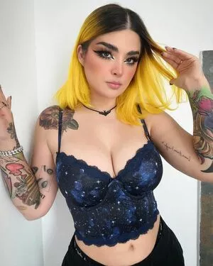 Javiera Orellana / Caprimint nude photo #0006