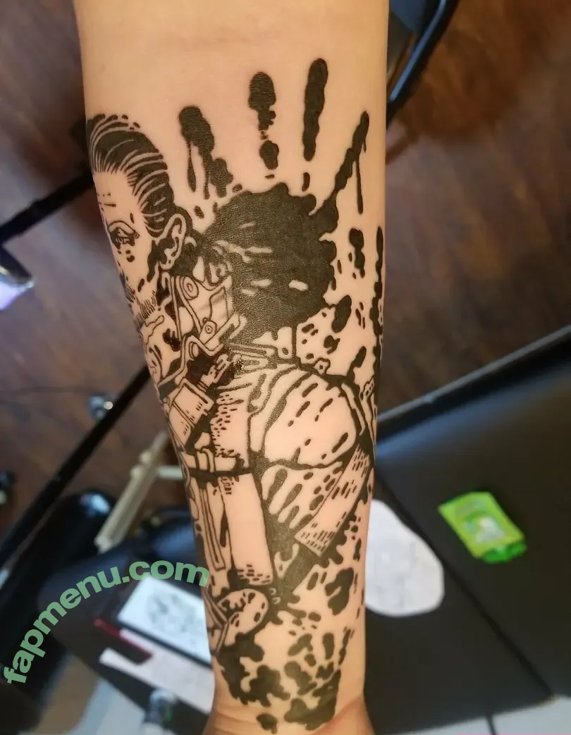 jaxacer nude photo #0009 (jax.acer)