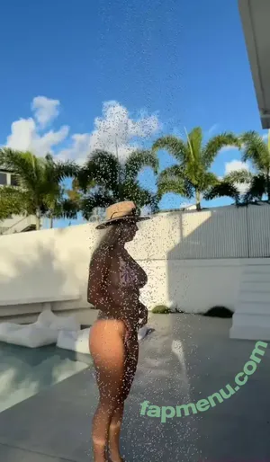  nude photo #0004