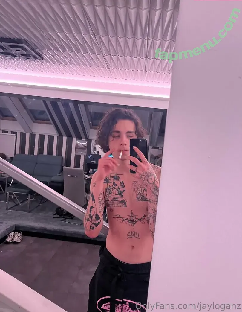 jayloganz nude photo #0012 (jaylagonz)