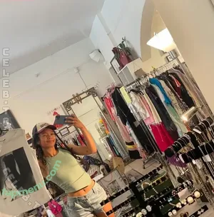 Jaz Sinclair / jaz_sinclair nude photo #0073