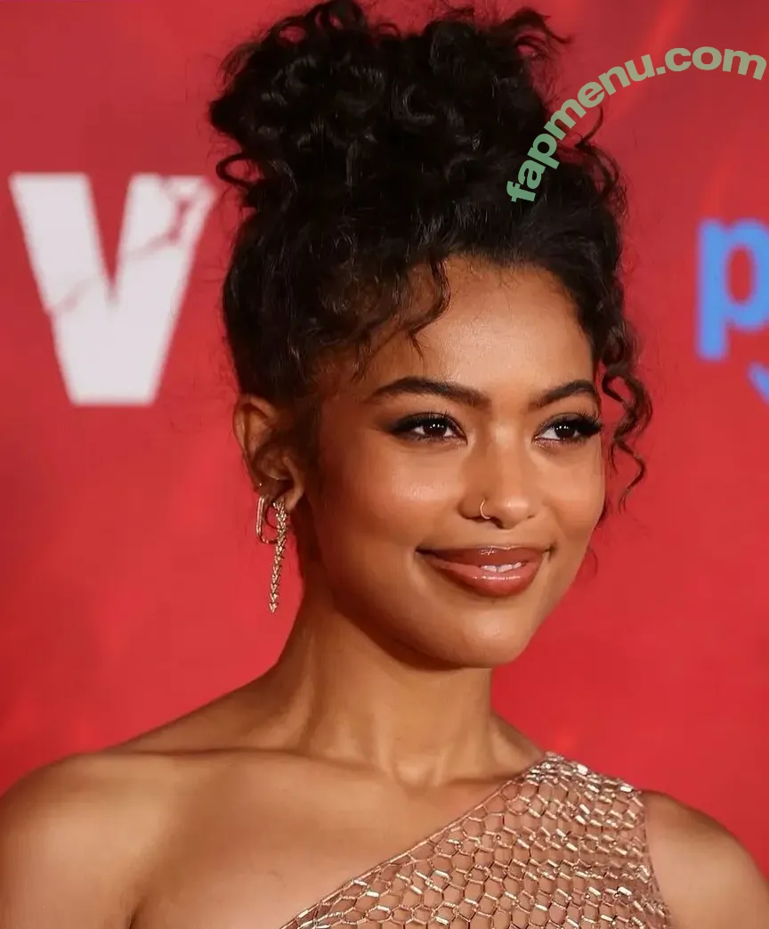 Jaz Sinclair nude photo #0045 (jas_sinclair / jaz_sinclair)