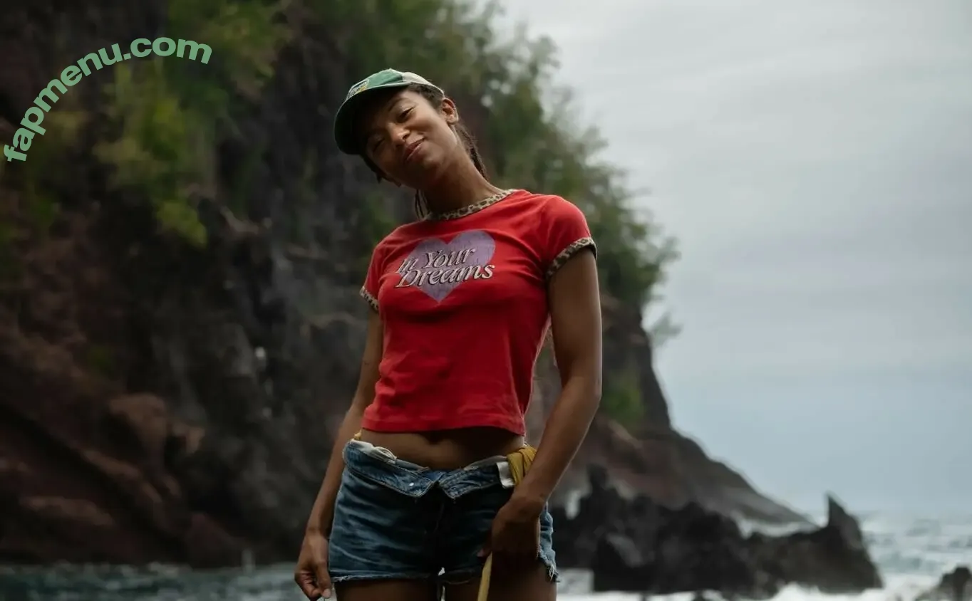 Jaz Sinclair nude photo #0083 (jas_sinclair / jaz_sinclair)