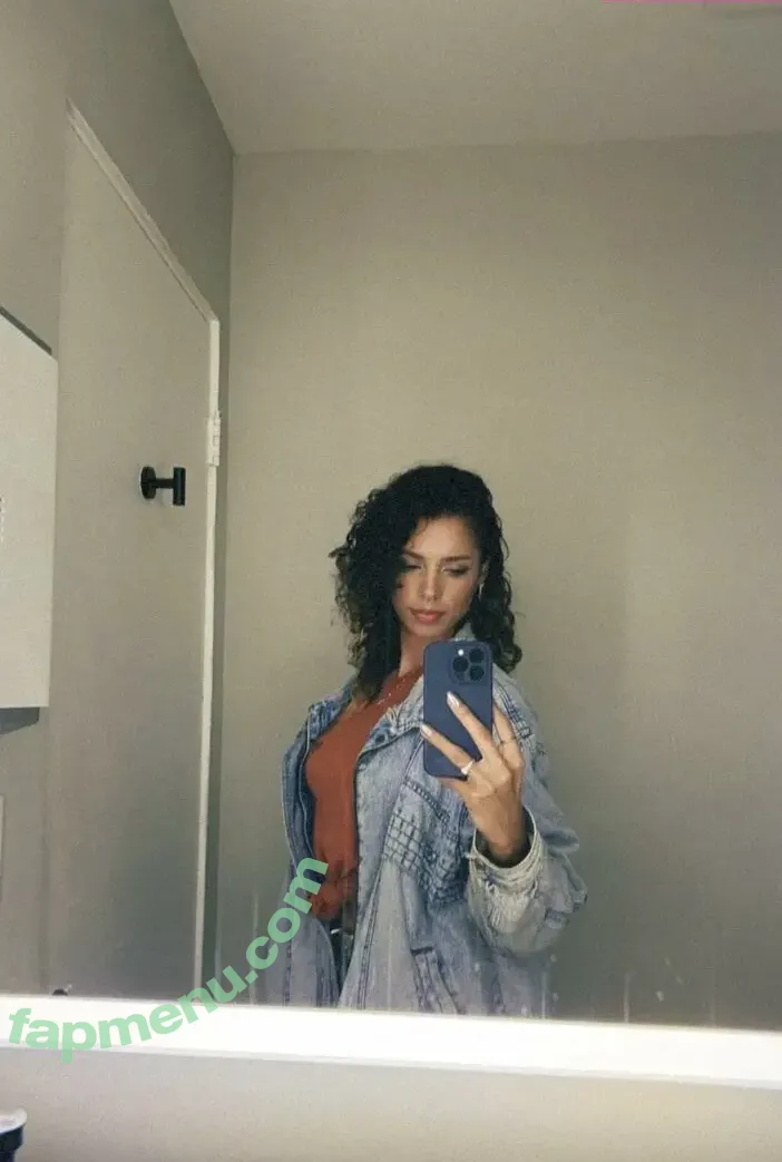 jazmeetswrld nude photo #0007 (jazmedwards / jazmeetswrld_show / teasemejaz)