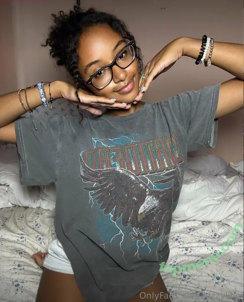 jazzylilyy nude photo #0030 (jaslillyy)