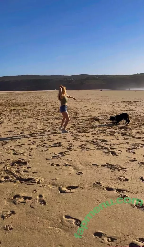 Jeanette Biedermann nude photo #0007 (jeanettebiedermann)