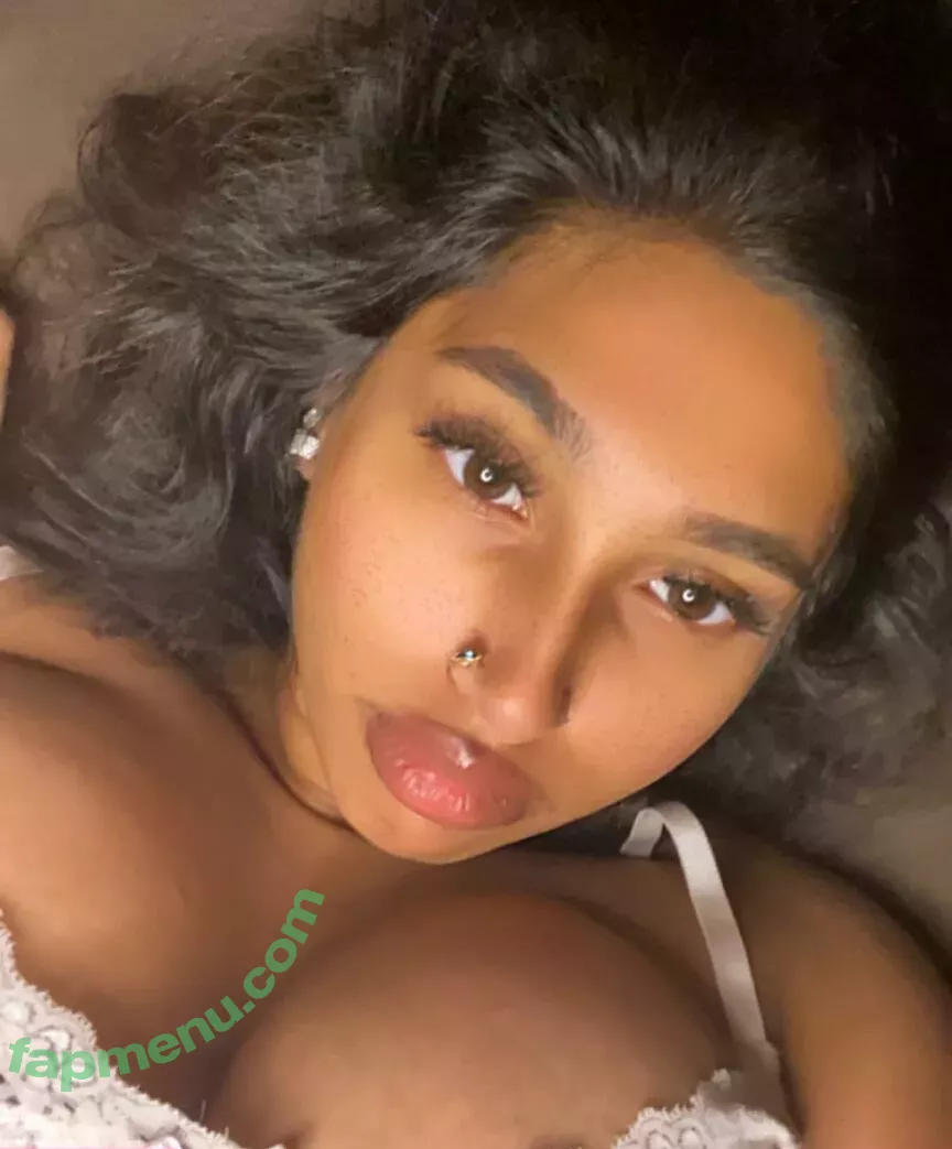 Jeanette Prakash nude photo #0011 (jeanetteprakash / jennthepimp)