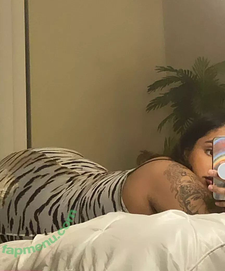 Jeanette Prakash nude photo #0017 (jeanetteprakash / jennthepimp)