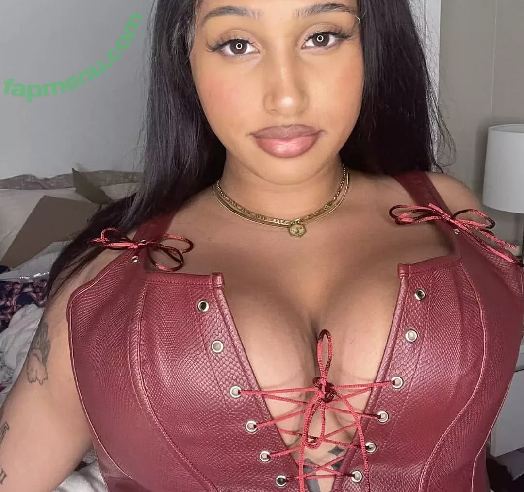 Jeanette Prakash nude photo #0042 (jeanetteprakash / jennthepimp)