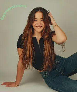 Jeanne Brem / jeanne.brem nude photo #0192