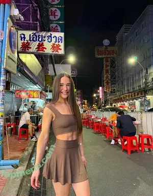 Jeanne Brem / jeanne.brem nude photo #0227