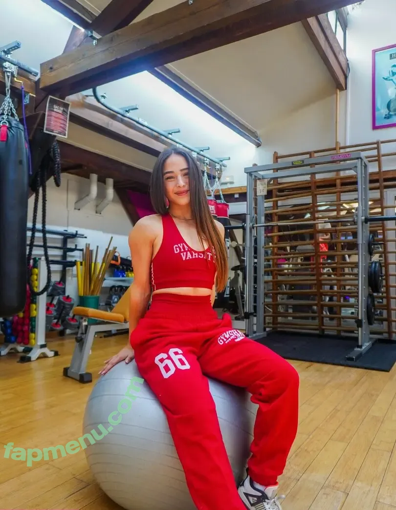 Jeanne Brem nude photo #0237 (jeanne.brem)