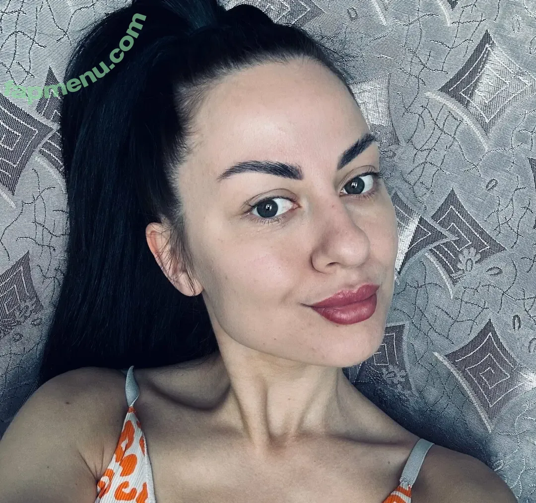 jeannejamgold nude photo #0021 (jeannejamgold)