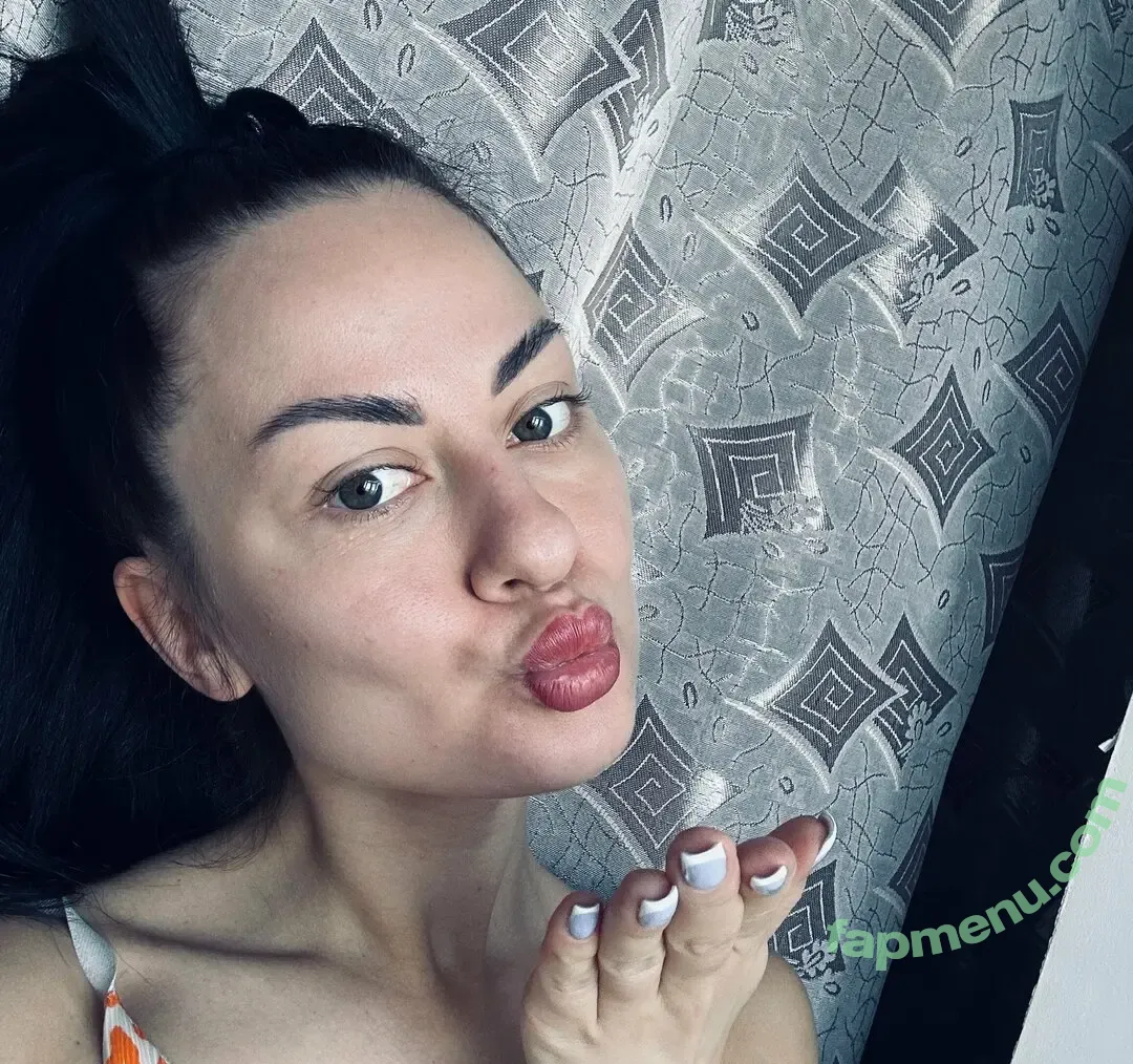 jeannejamvip nude photo #0015 (jeannejachna)