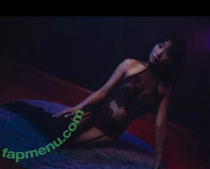 Jeannie Elise Mai nude photo #0012 (JeannieEliseMai / sexymaiii)