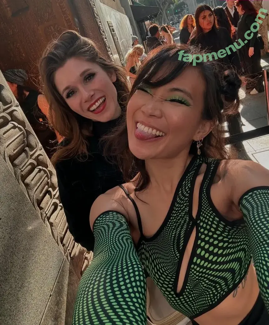 Jeannie Elise Mai nude photo #0328 (JeannieEliseMai / sexymaiii)