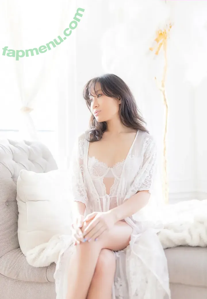 Jeannie Elise Mai nude photo #0370 (JeannieEliseMai / sexymaiii)