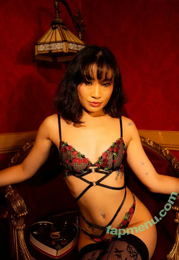 Jeannie Elise Mai nude photo #0396 (JeannieEliseMai / sexymaiii)