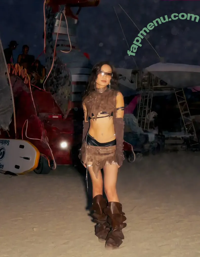 Jeannie Elise Mai nude photo #0448 (JeannieEliseMai / sexymaiii)