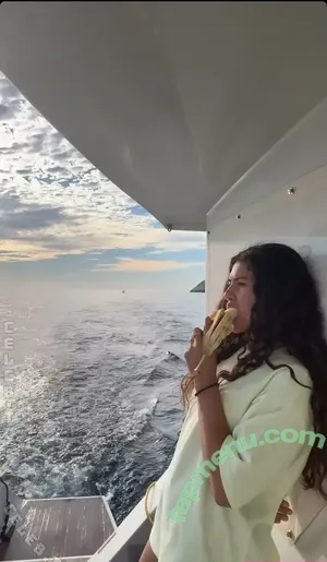 Jeannie-Naomi Wagner / jeanniejuice / prinzessinjeanniefee nude photo #0235