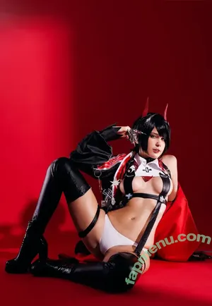 JeanWanWan / jeanwanwanart nude photo #3678