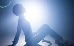 JeanWanWan / jeanwanwanart nude photo #4000