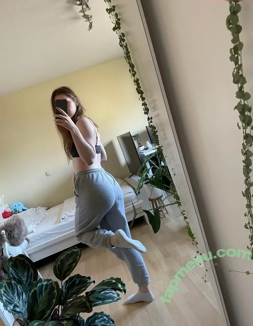 JedenTagPizza nude photo #0041 (jedentagpizzzaa)