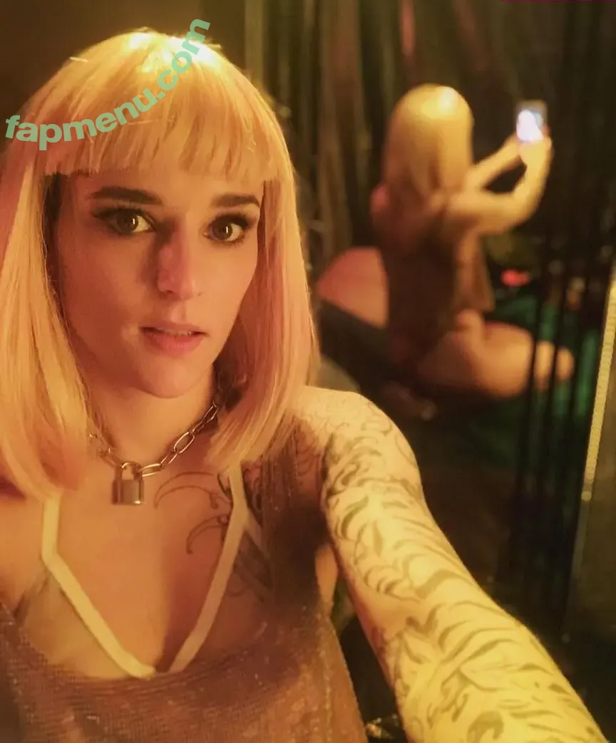 Jehnny Beth nude photo #0077 (jehnnybeth)