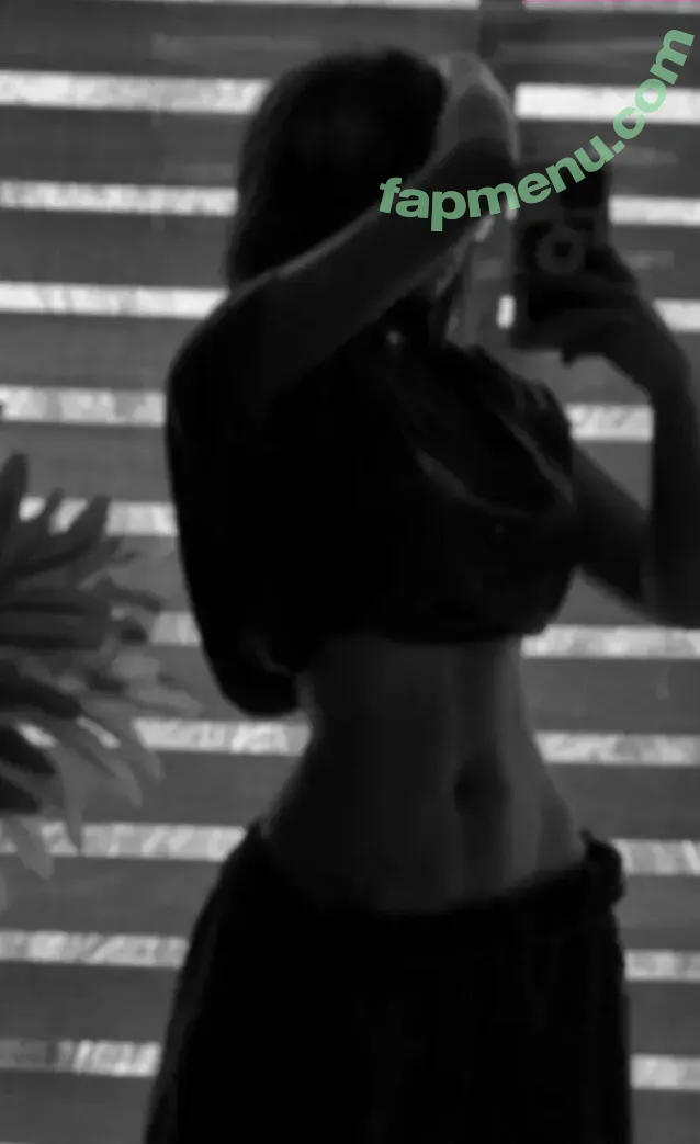 Jeila Dizon nude photo #0019 (Jeilalou / ilahdizon / jeiladizon)