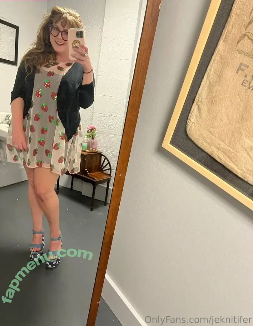 jeknitifer nude photo #0002 (jeknitfer)
