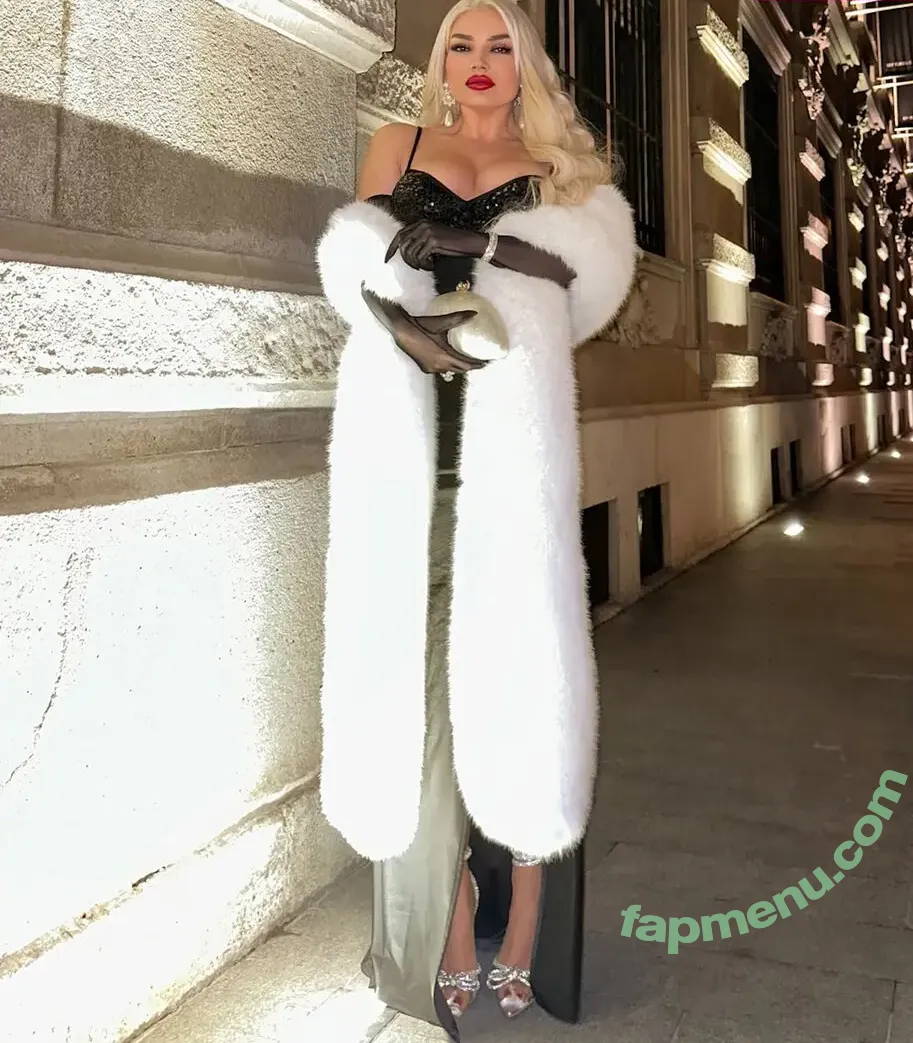 Jelena Savic nude photo #0199 (jelena_unikat)