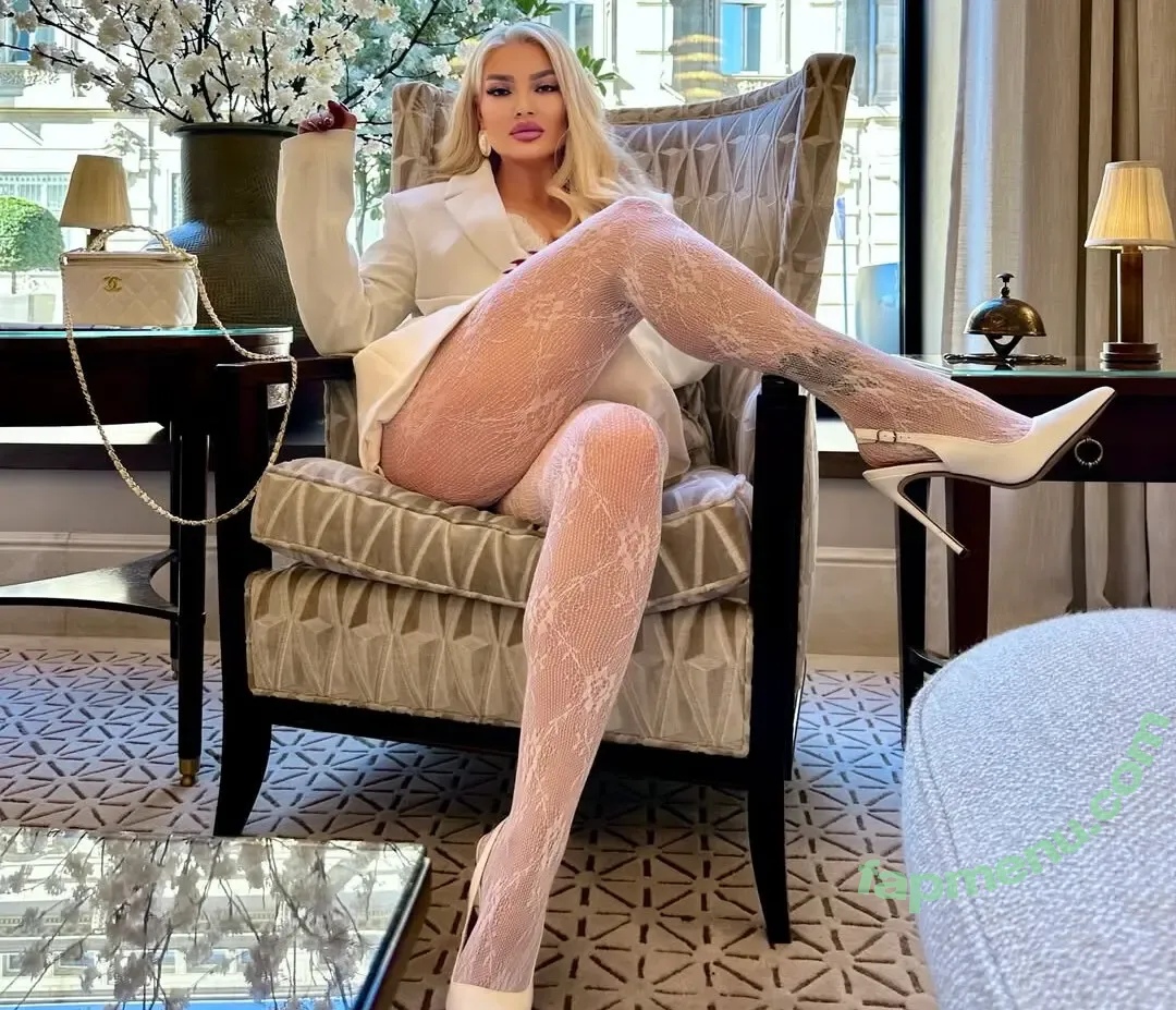 Jelena Savic nude photo #0224 (jelena_unikat)