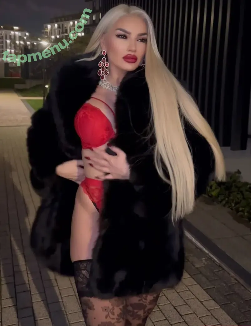 Jelena Savic nude photo #0225 (jelena_unikat)