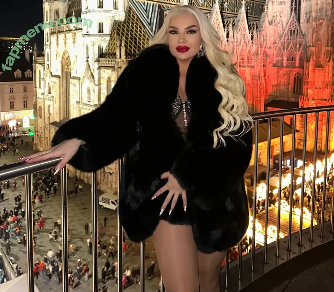 Jelena Savic nude photo #0243 (jelena_unikat)