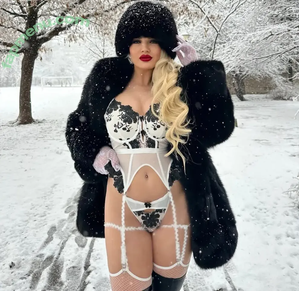 Jelena Savic nude photo #0252 (jelena_unikat)