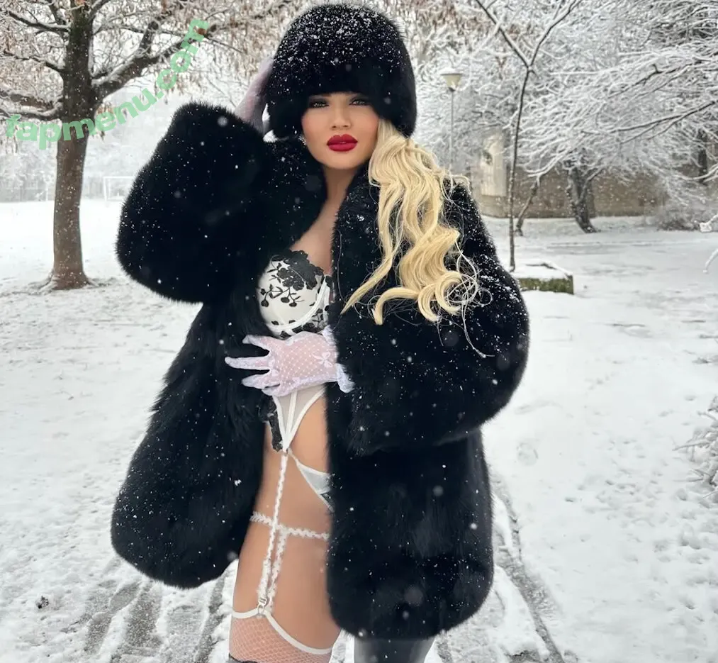 Jelena Savic nude photo #0253 (jelena_unikat)