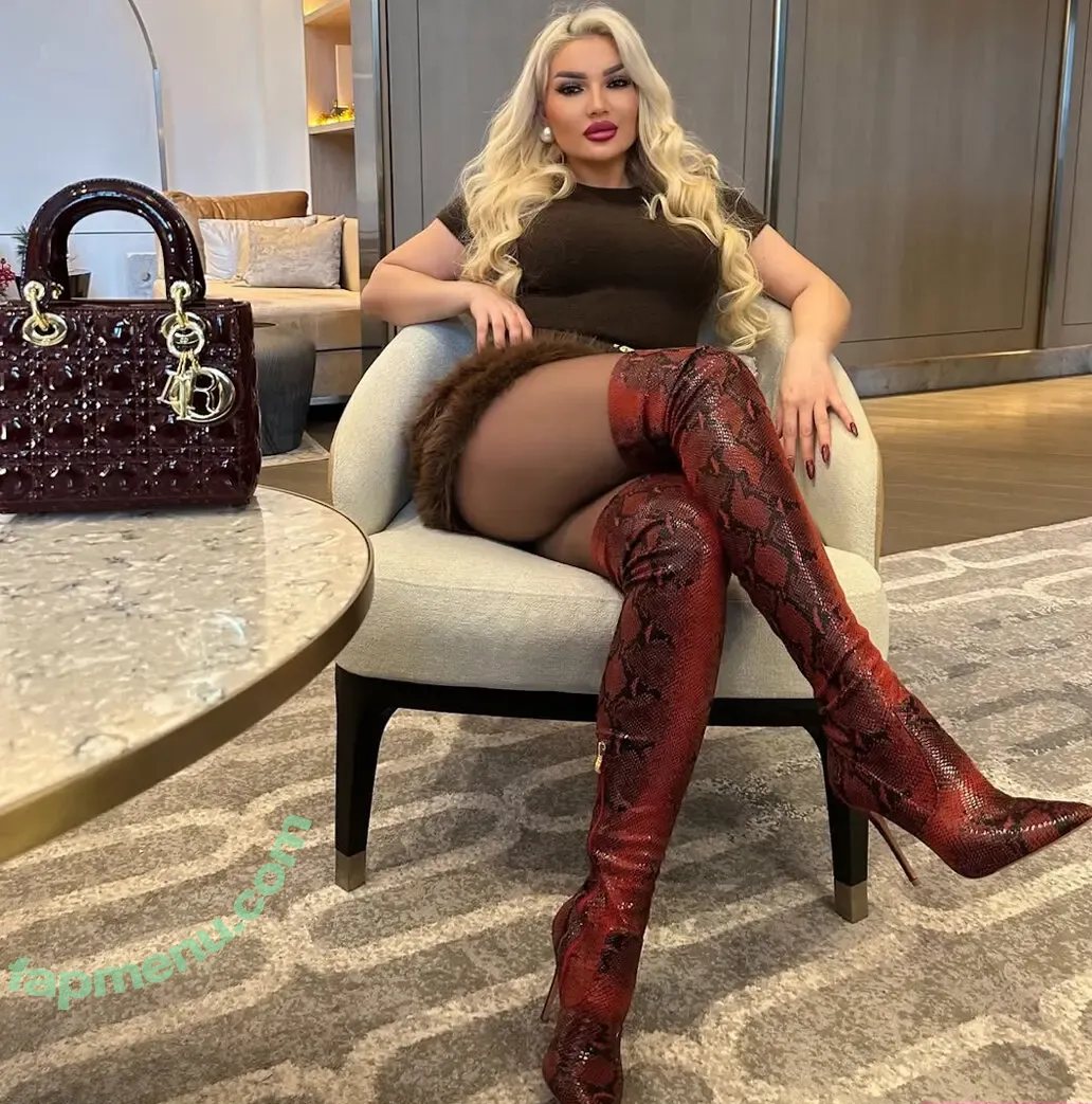 Jelena Savic nude photo #0255 (jelena_unikat)