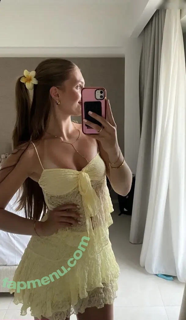 Jellefeline nude photo #0414 (Jellefeline)