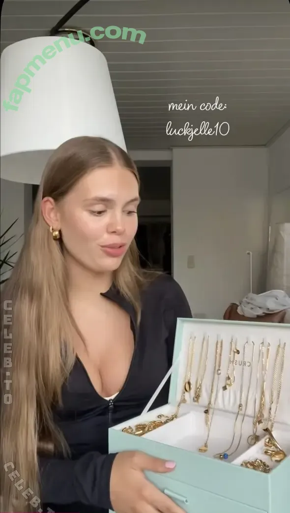 Jellefeline nude photo #0461 (Jellefeline)