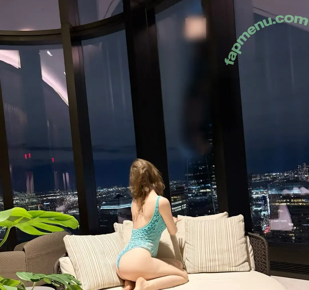 Jellycatfishing nude photo #0081 (Jellycatfishing)