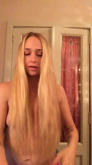 Jemima Kirke / jemima_jo_kirke / jemimakirke nude photo #0049